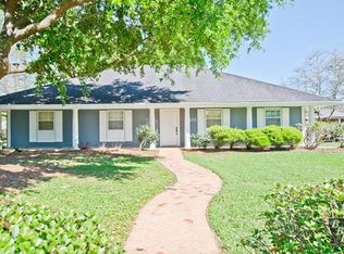 405 Hollygrove Ave, Houma, LA 70360