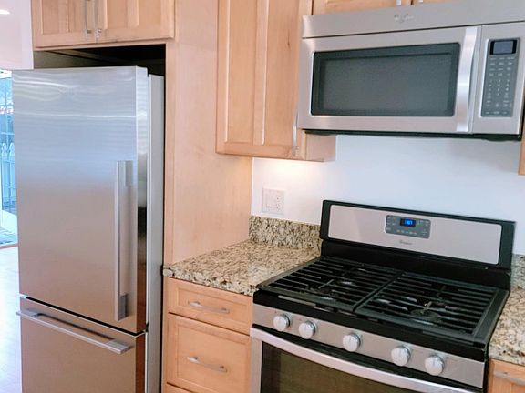 2nd image of 1-626 Broadway St #1
