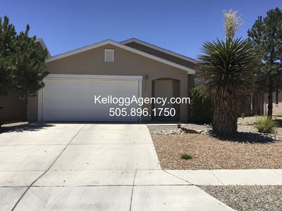 1749 Round Up Dr NE, Rio Rancho, NM, 87144