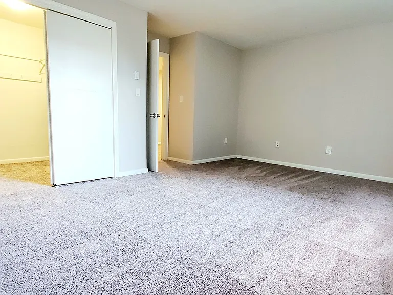 Villa Square LLC — Photo 38