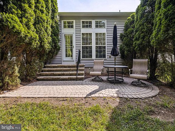 5th image of 139 Violet Dr