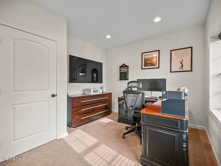 5 Cortland Rd — Photo 4