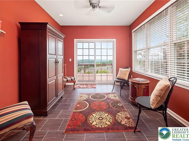290 Inverness Cir — Photo 12