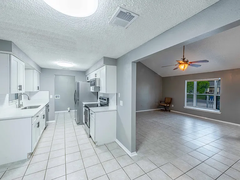 2586 Spring Lake Rd W — Photo 26