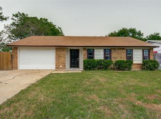 2438 March Ln, Grand Prairie, TX 75050
