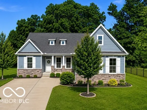 1736 Chateaux Trce, Greenwood, IN 46143