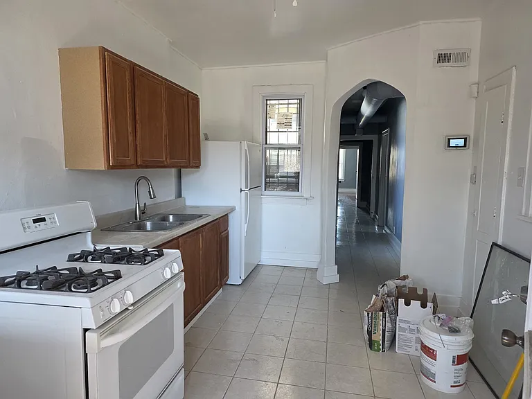 1853 E 79th St #2 — Photo 11