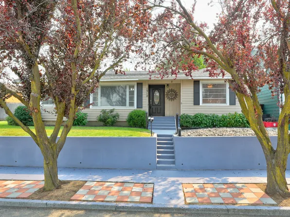 1312 E 11th St, The Dalles, OR 97058