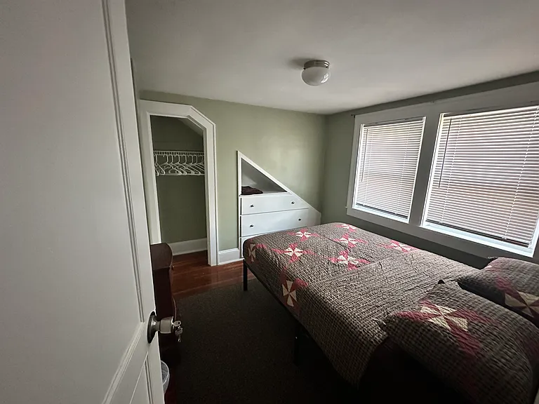 23 Grace Ave #2 — Photo 4