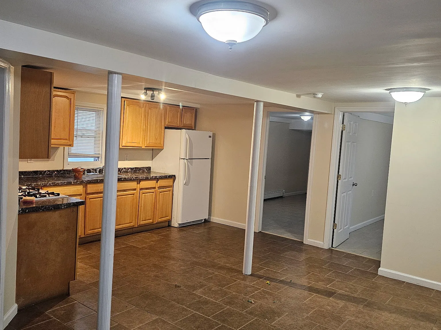 2 bed, $2,800 — Photo 1