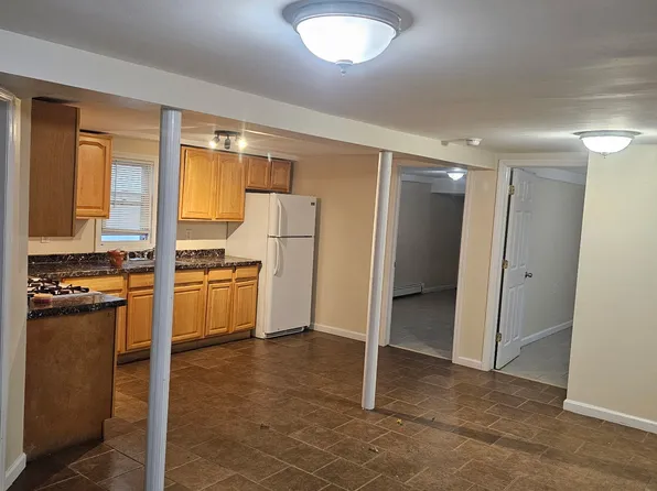 77 Lorraine Rd APT 1, Island Park, NY 11558