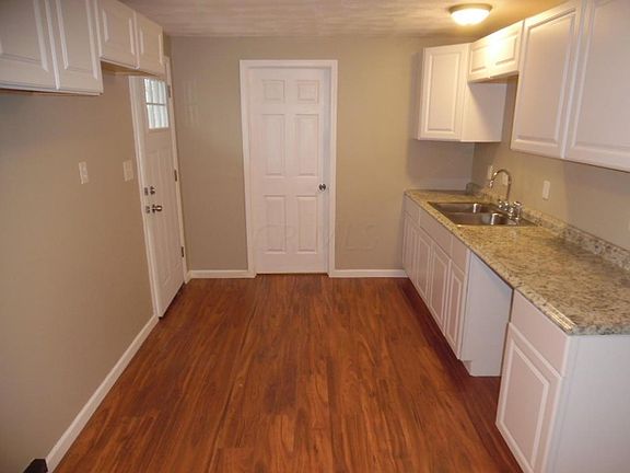 4th image of 721 Maurine Dr