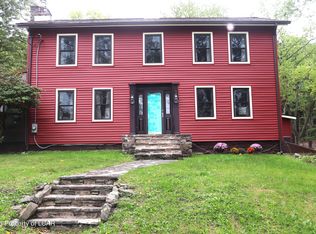 100 Park Ridge Dr, Shickshinny, PA 18655