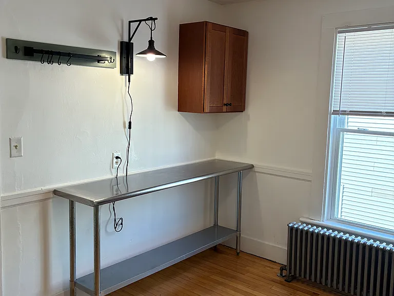 170 Pine St #5 — Photo 11