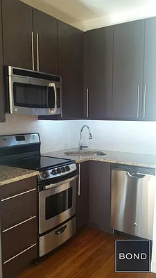 Rented by Bond New York | media 11