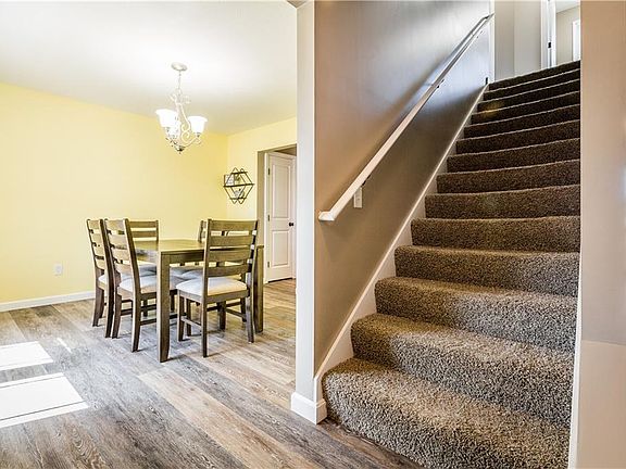 3rd image of 1108 Sycamore Cir SE