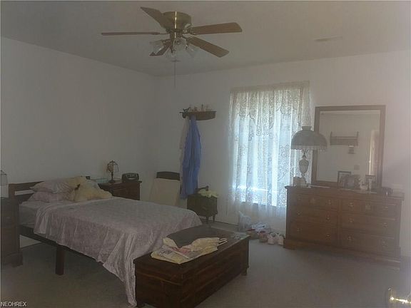 3rd image of 836 Avalon Dr