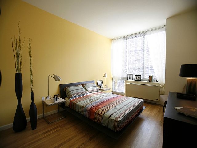 1st image of 22 E 1st St APT 502