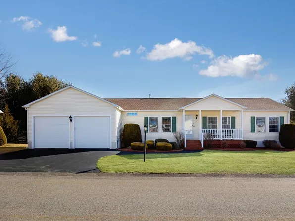 3 Sunstone Pl, Bridgewater, MA 02324