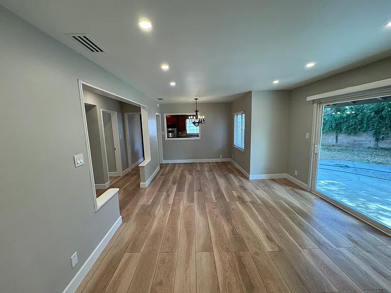 8606 Casaba Ave — Photo 4