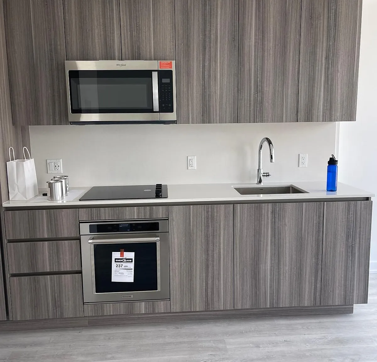Studio, $1,800 — Photo 2