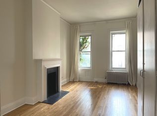 243 E 71st St APT 3, New York, NY 10021