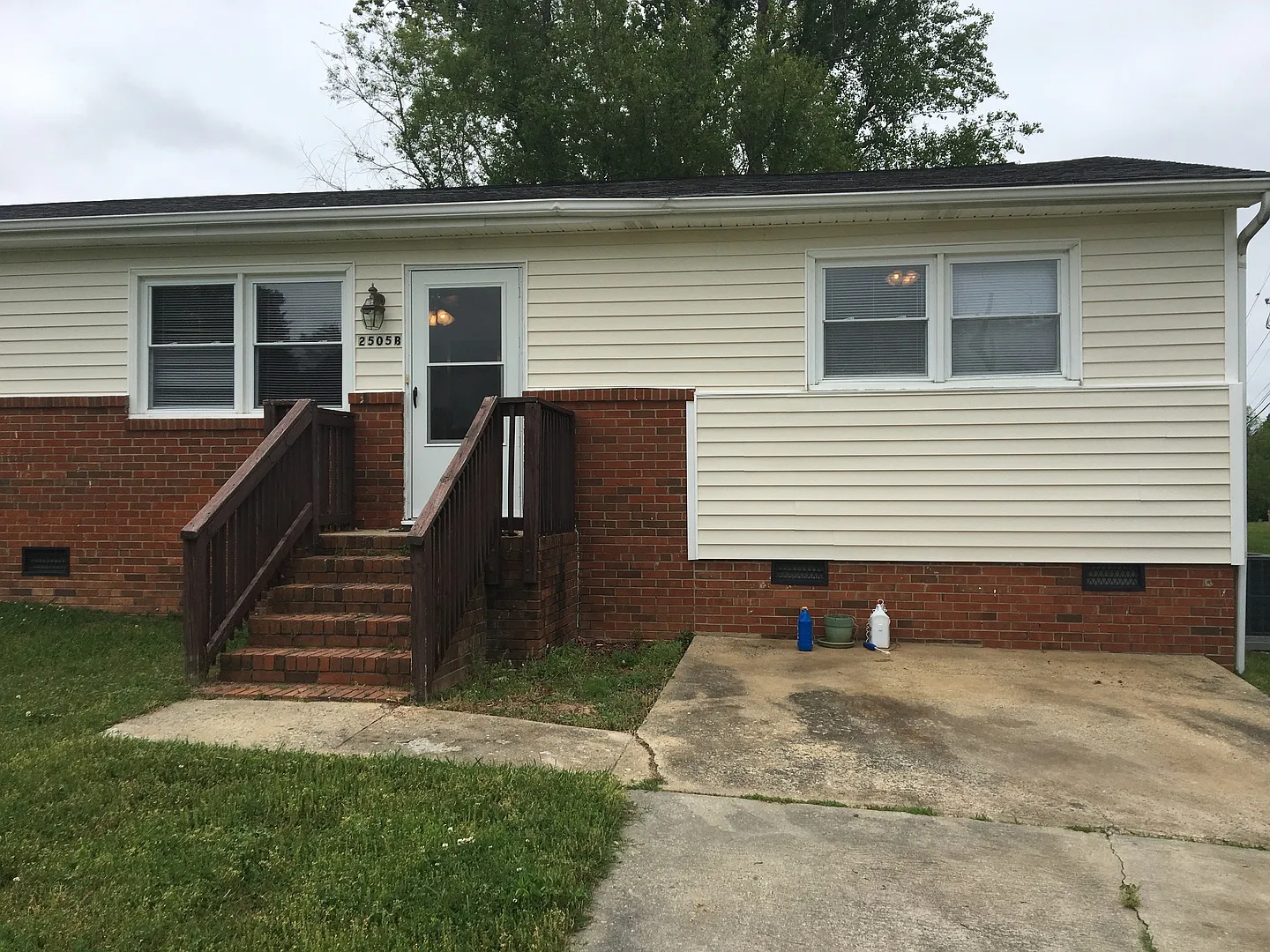3 Bedroom Duplex off Alamance Church Road — Photo 1