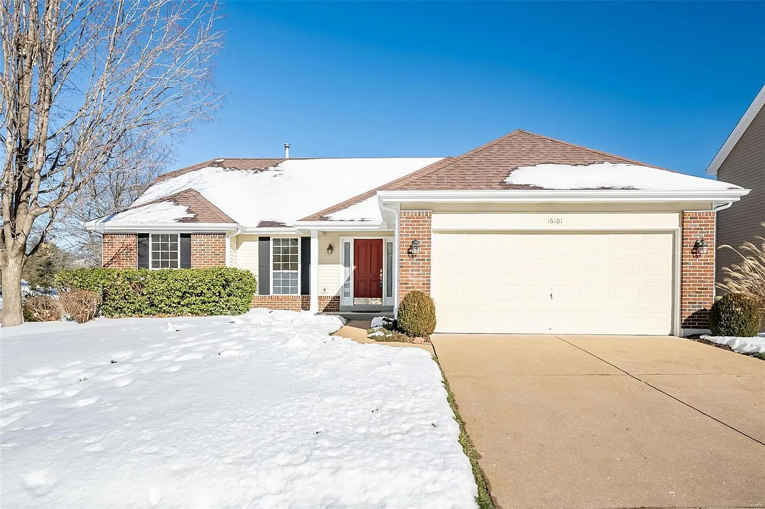 16101 Port Of Nantucket Dr photo 1