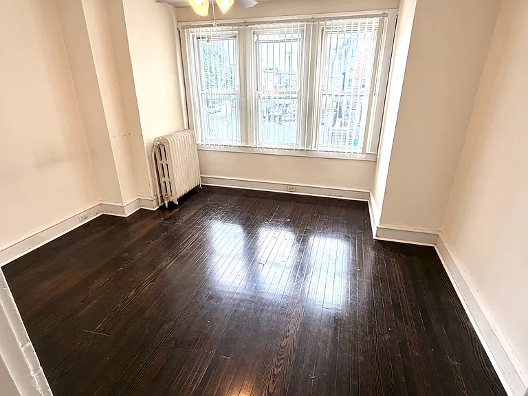 605 Lindley Ave — Photo 6