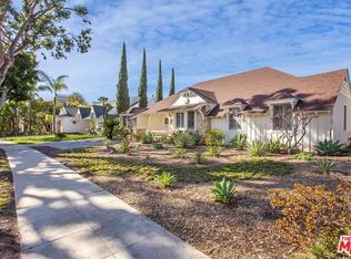 2217 Duxbury Cir, Los Angeles, CA 90034