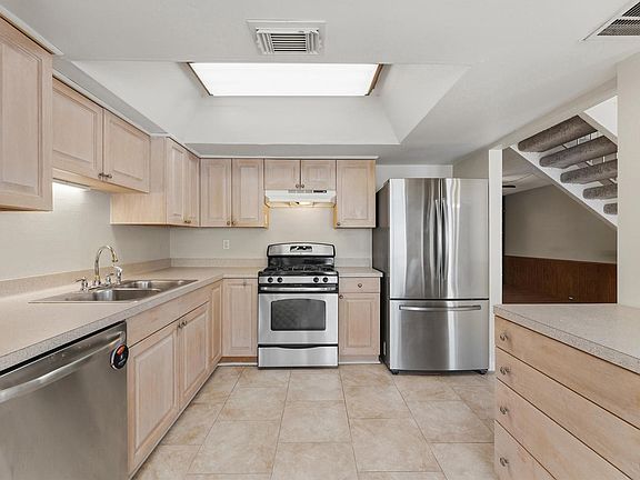 3rd image of 10556 Hammerly Blvd #328
