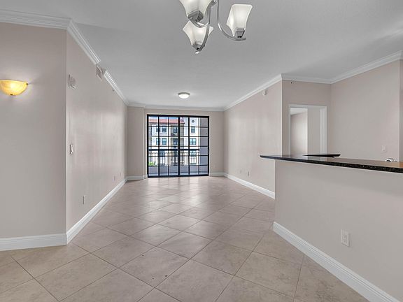 3rd image of 233 S Federal Highway #603