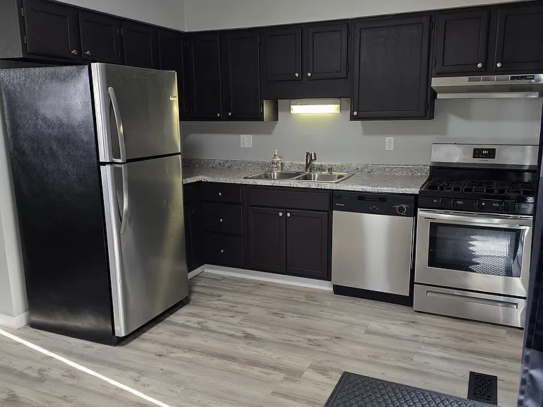 7348 Bigger St — Photo 3