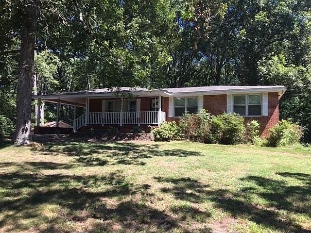 2nd image of 3055 Batesville Rd