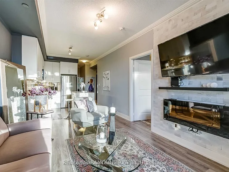9600 Yonge St #706B — Photo 6