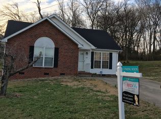 1053 Donoho Dr, Old Hickory, TN 37138