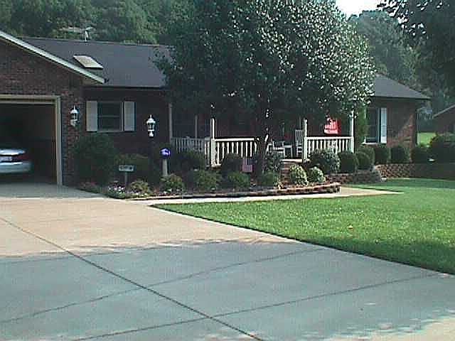 1st image of 176 Beech Brook Ln