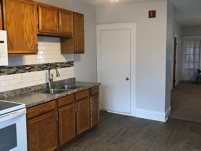 229 Central Ave #3-L — Photo 9