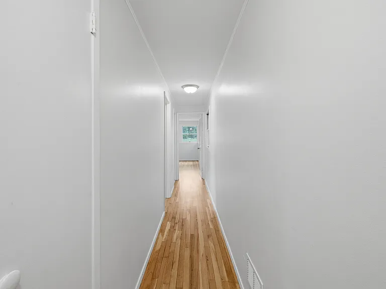 5 Lilac Ln — Photo 19