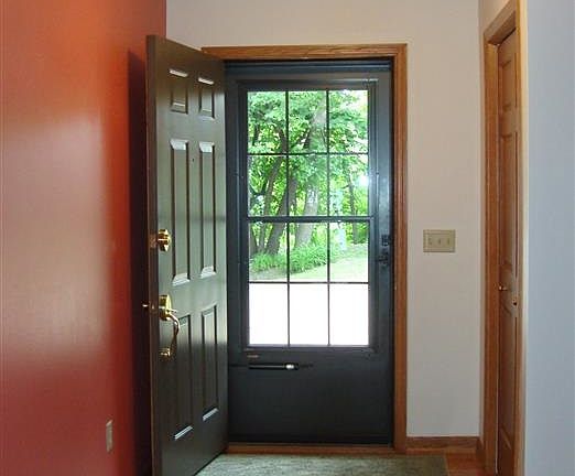 3rd image of 8801 N Shore Dr