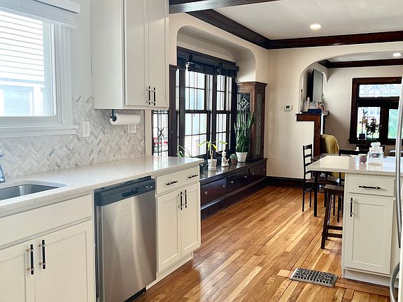5th image of 2204 Lincoln Ave #Dn