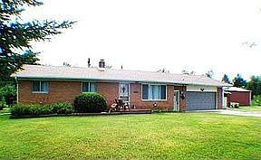 3rd image of 4019 Stark Dr