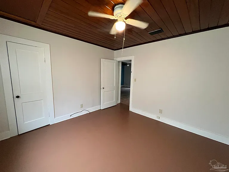 3104 W Gadsden St — Photo 13
