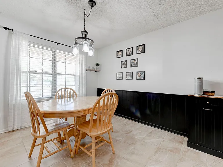 303 Manning Dr — Photo 26