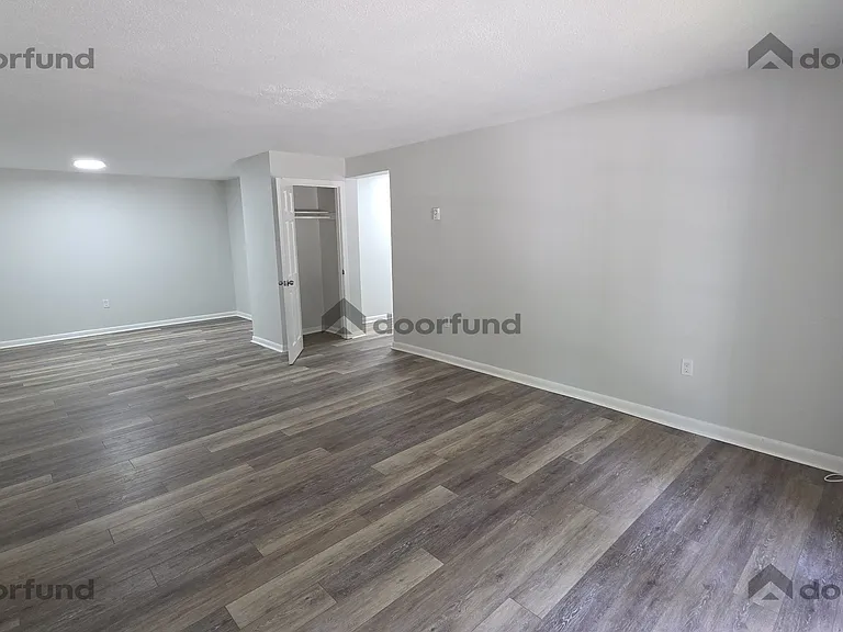 174 Columbus St #4 — Photo 9