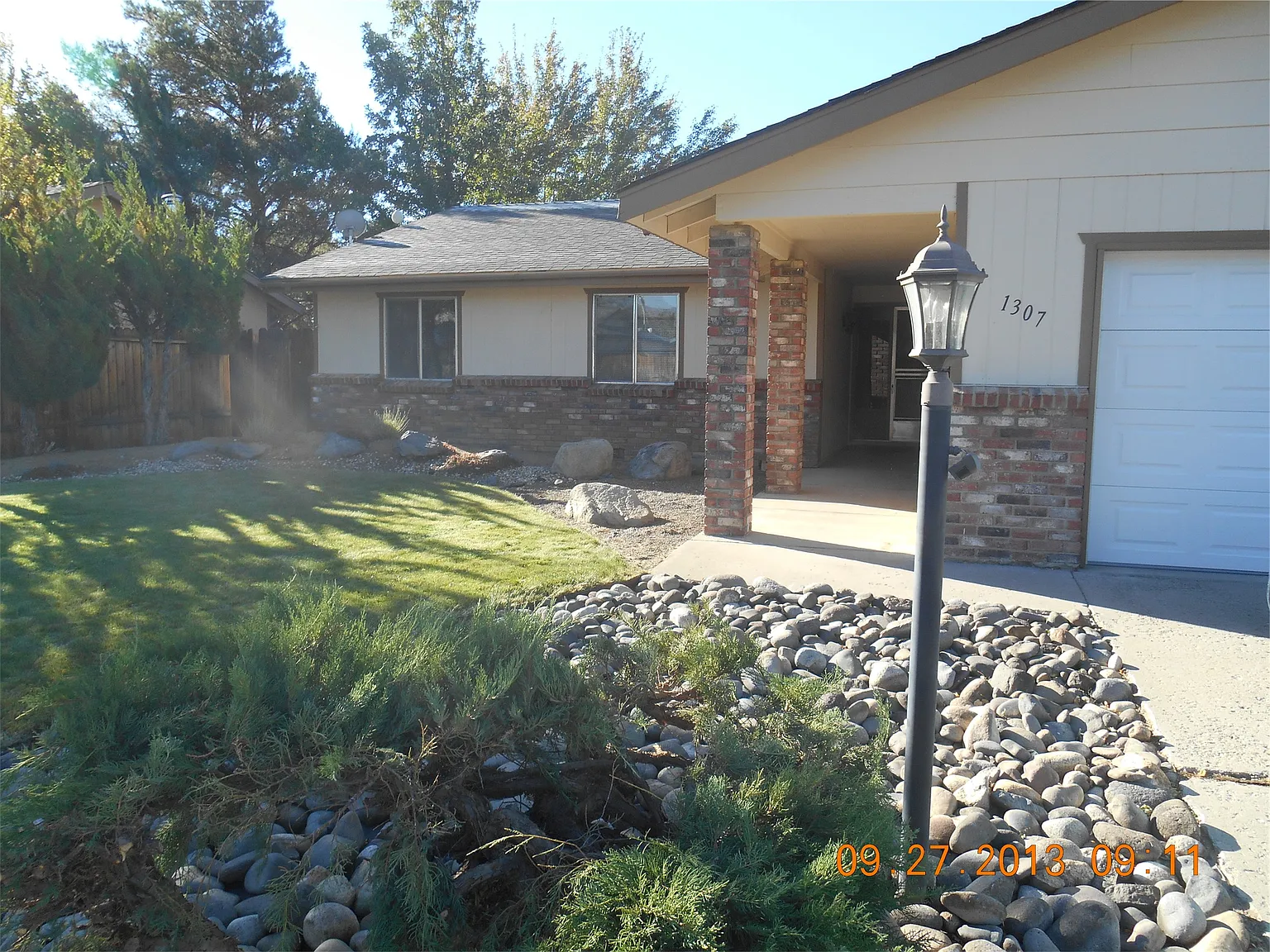 1307 Stonewall St photo 1