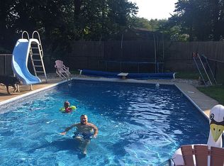 106 Meander Ln, Southington, CT 06489