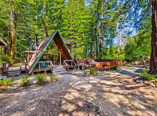 676 Spring Canyon Ln, Myers Flat, CA 95554