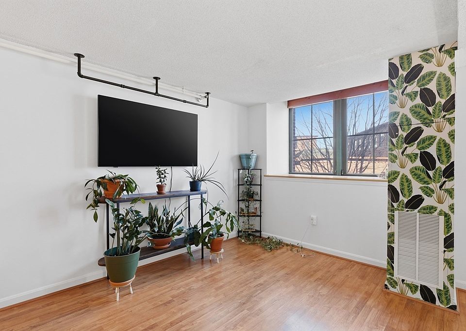 1st image of 200 Market St #306