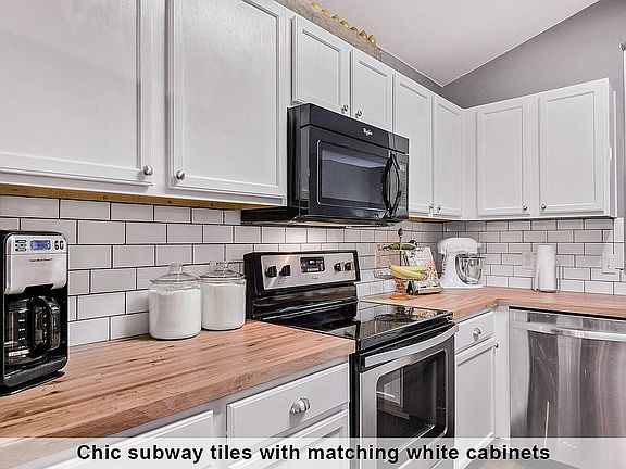 4th image of 5120 English Glade Dr